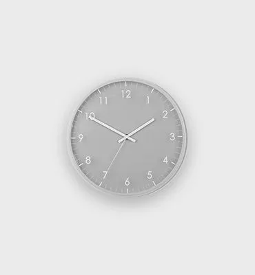Simple Black Clock - 竞彩网